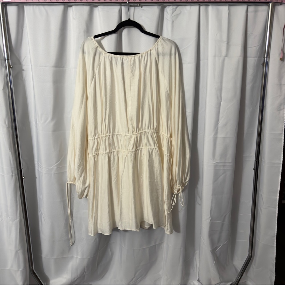 H&M Ivory Maxi Dress #230 - Picture 3 of 4